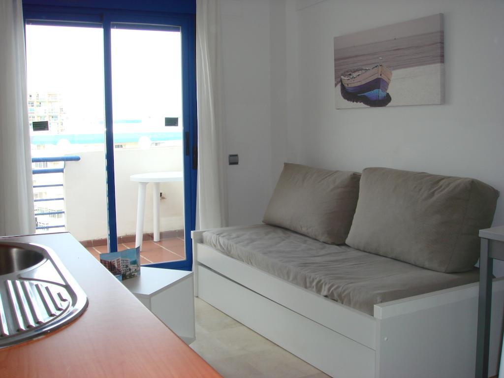 Renthas Benalmadena Playa Apartment Room photo