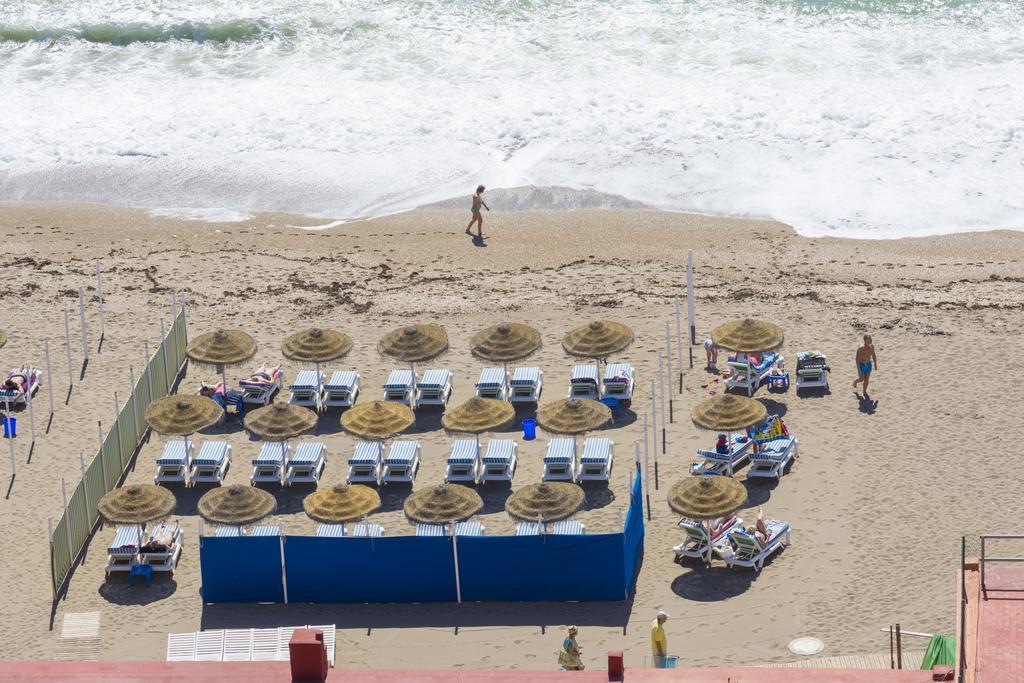 Renthas Benalmadena Playa Apartment Exterior photo