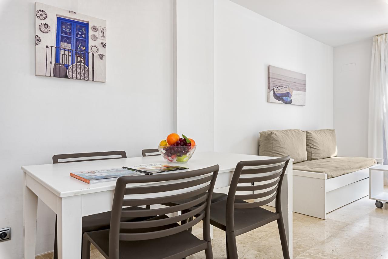 Renthas Benalmadena Playa Apartment Room photo